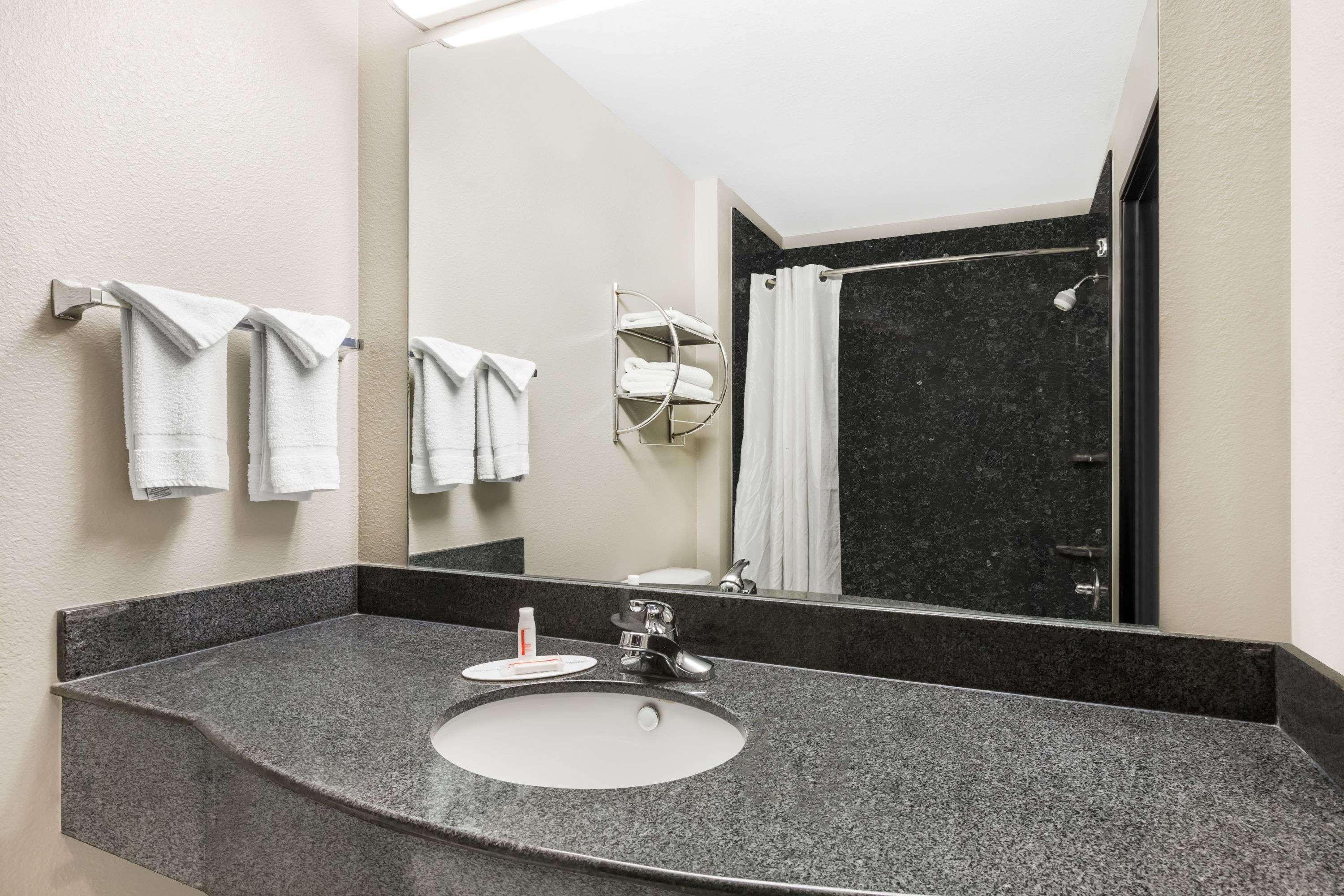 Super 8 By Wyndham Harker Heights Killeen - Fort Cavazos Bagian luar foto