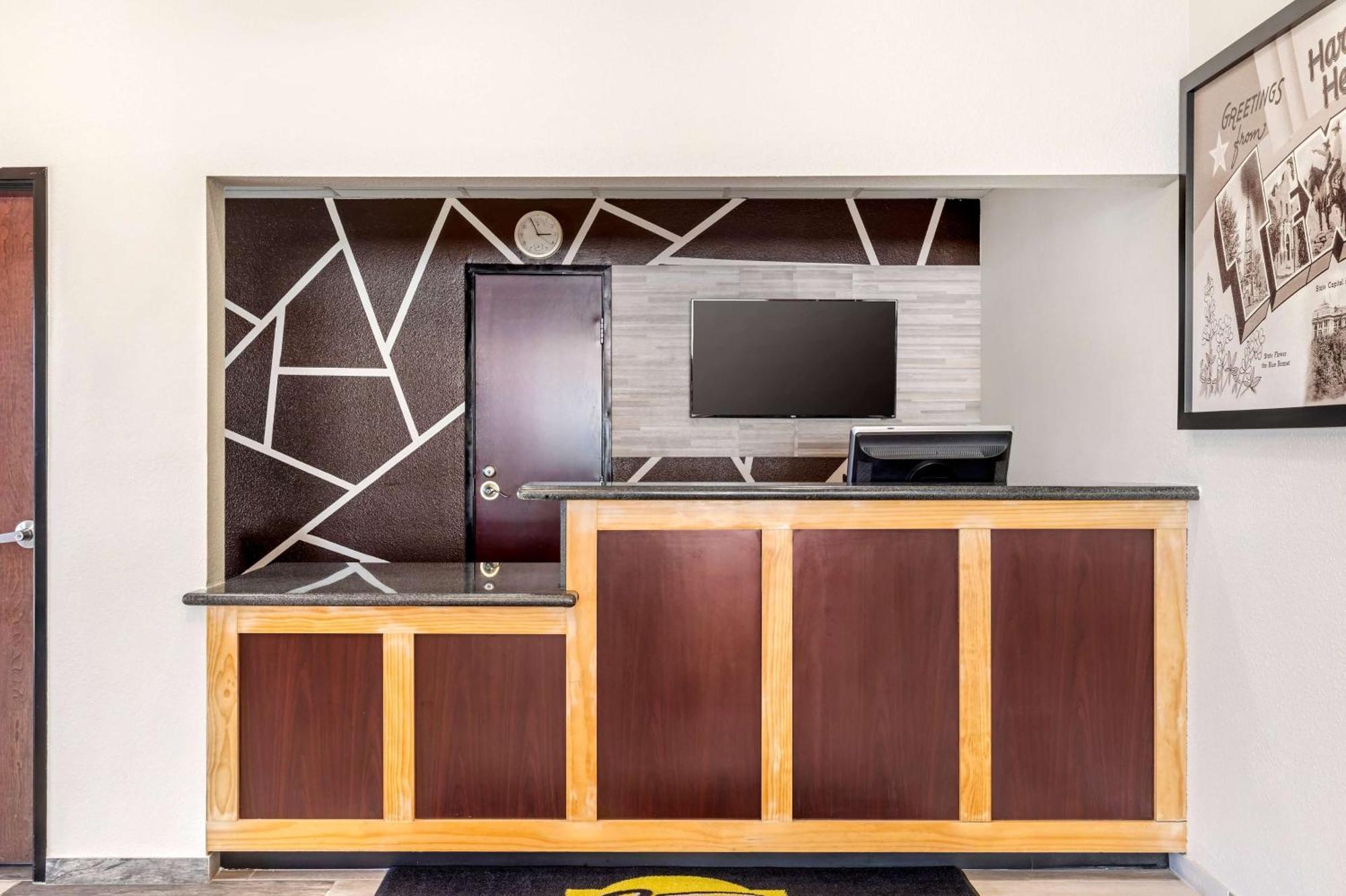 Super 8 By Wyndham Harker Heights Killeen - Fort Cavazos Bagian luar foto